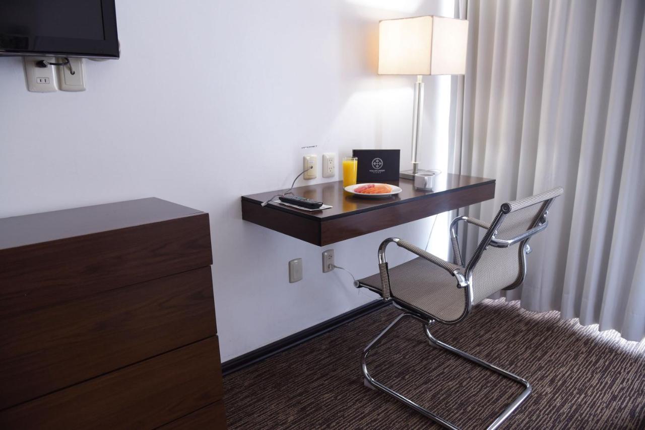Hotel Fray Junipero Serra เตปิก ภายนอก รูปภาพ