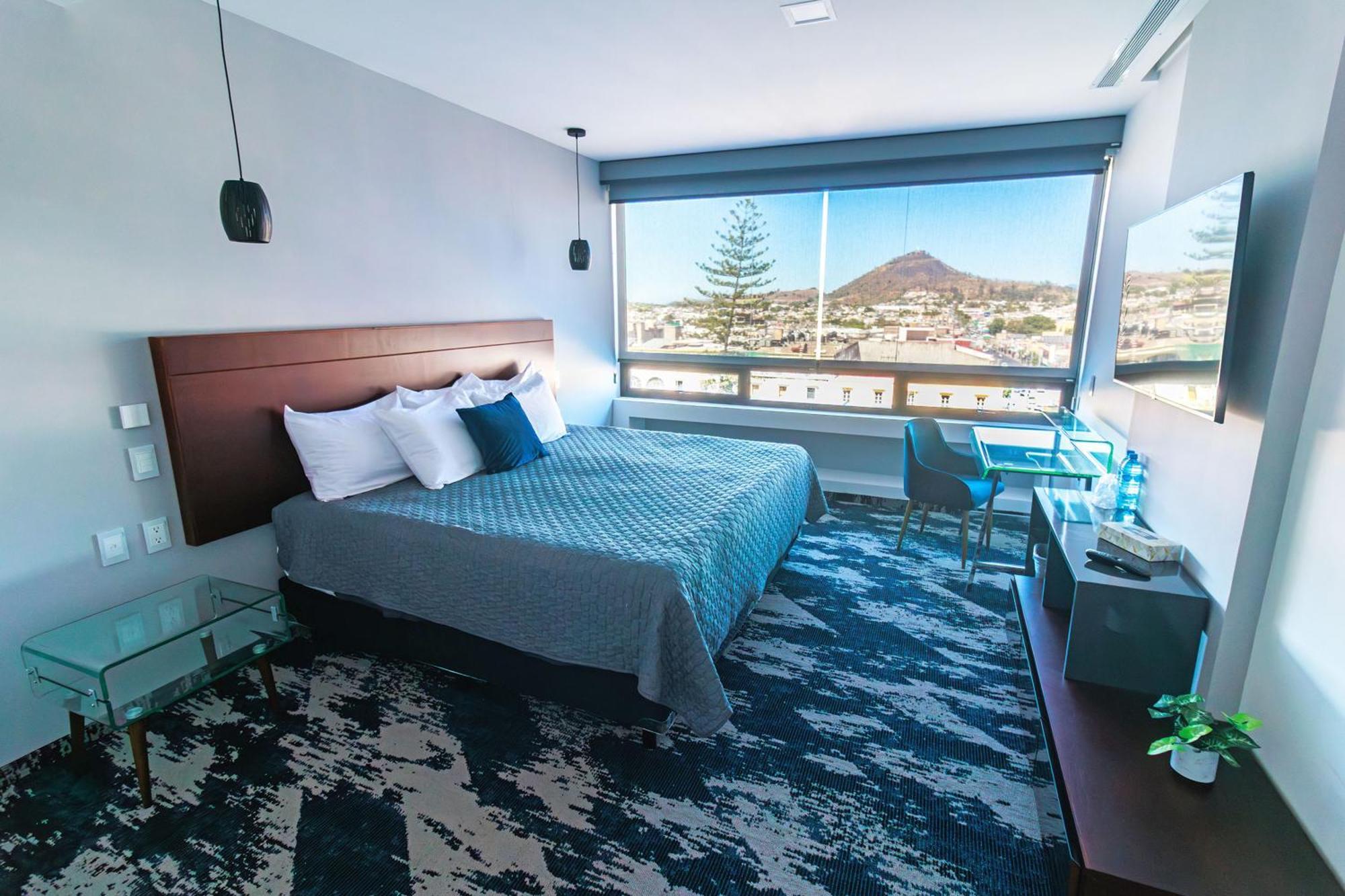 Hotel Fray Junipero Serra เตปิก ภายนอก รูปภาพ